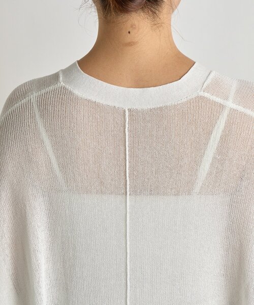 un dix cors（アンディコール）の「《快適な羽織り心地◎》サラサラシアーポンチョカーデ（カーディガン/ボレロ・レディース・レッド/オフホワイト/ブラック・FREE）」の19枚目の写真