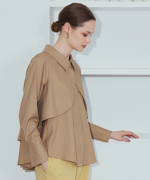 STRAWBERRY-FIELDS（ストロベリーフィールズ）の「シルキーツイル_トレンチディテールシャツ羽織り（シャツ/ブラウス・レディース・オフホワイト/キャメル・2）」の2枚目の写真