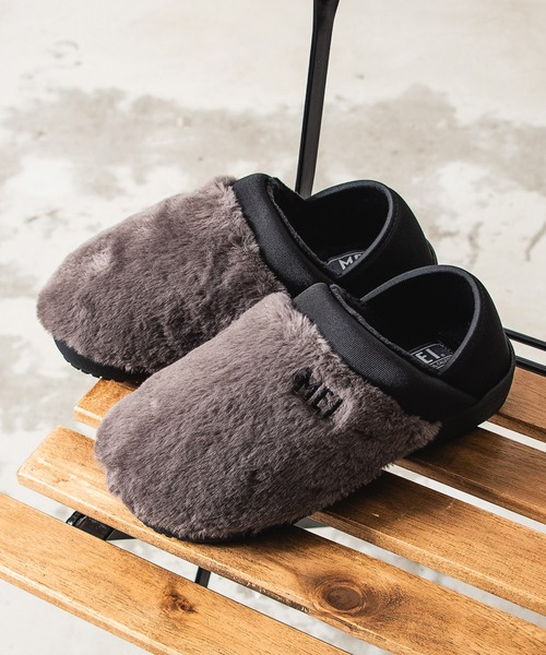 MEI（メイ）の「【MEI メイ】FUR MOC SHOES ファー モックシューズ / Lady’s（スリッポン・レディース・グレー/レオパード/ブラック/ベージュ・L/M/S）」の3枚目の写真