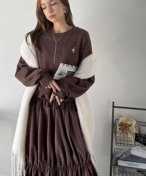 classicalelf(クラシカルエルフ)の「一枚でコーディネートが完成する優秀アイテム◎胸刺繍ドロスト裏起毛ドッキングワンピース(ワンピース・レディース・ブラウン/オートミール/ブラック・MEDIUM/LARGE/X-LARGE/SMALL)」の10枚目の写真