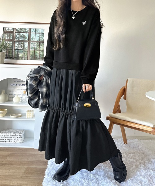 classicalelf(クラシカルエルフ)の「一枚でコーディネートが完成する優秀アイテム◎胸刺繍ドロスト裏起毛ドッキングワンピース(ワンピース・レディース・ブラウン/オートミール/ブラック・MEDIUM/LARGE/X-LARGE/SMALL)」の17枚目の写真