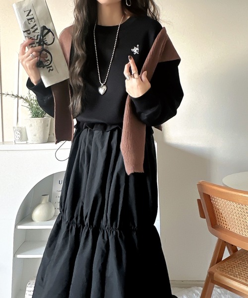 classicalelf(クラシカルエルフ)の「一枚でコーディネートが完成する優秀アイテム◎胸刺繍ドロスト裏起毛ドッキングワンピース(ワンピース・レディース・ブラウン/オートミール/ブラック・MEDIUM/LARGE/X-LARGE/SMALL)」の18枚目の写真