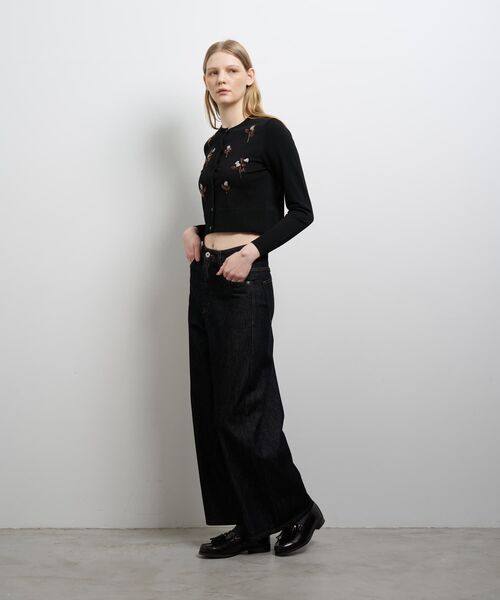LANVIN en Bleu（ランバンオンブルー）の「フラワービーズ刺繍カーディガン（ニット/セーター・レディース・ブラック・38）」の2枚目の写真