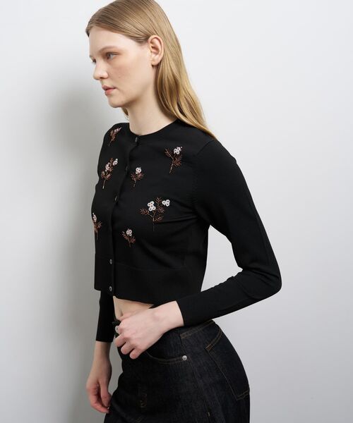 LANVIN en Bleu（ランバンオンブルー）の「フラワービーズ刺繍カーディガン（ニット/セーター・レディース・ブラック・38）」の5枚目の写真