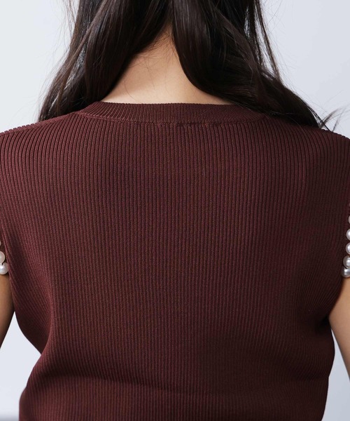 PICCIN PERLA（ピッチンペルラ）の「袖口パールノースリーブニット（ニット/セーター・レディース・ブラウン/ブラック・M）」の18枚目の写真