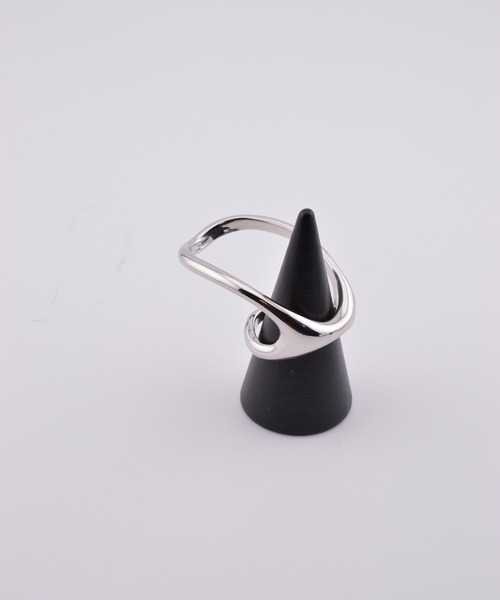 BROTHERHOOD(ブラザーフッド)の「【earyear】Liquid Arc Double Finger Ring(リング・レディース・ゴールド/シルバー・FREE)」の4枚目の写真