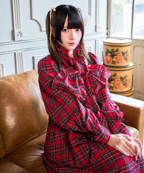kutir（クティール）の「【クティールとレトロ】2WAYフリルボウタイ