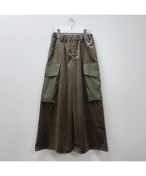 garcon la raison（ギャルソン・ラ・レゾン）の「ベロアドットフレアーパンツ（レディース）（その他パンツ・レディース・カーキ/ブラック・2/1）」の9枚目の写真