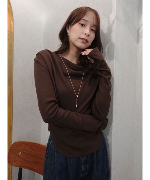 LAGUNAMOON（ラグナムーン）の「オフショルドレープ2WAYトップス（Tシャツ/カットソー・レディース・アイボリー/ブラック/ブラウン・FREE）」の6枚目の写真