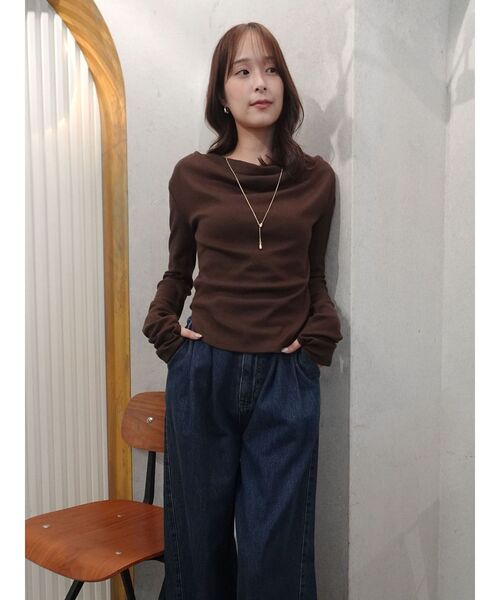 LAGUNAMOON（ラグナムーン）の「オフショルドレープ2WAYトップス（Tシャツ/カットソー・レディース・アイボリー/ブラック/ブラウン・FREE）」の7枚目の写真