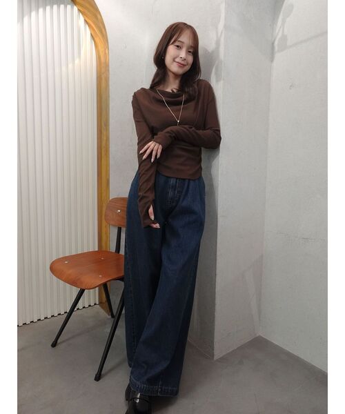 LAGUNAMOON（ラグナムーン）の「オフショルドレープ2WAYトップス（Tシャツ/カットソー・レディース・アイボリー/ブラック/ブラウン・FREE）」の8枚目の写真