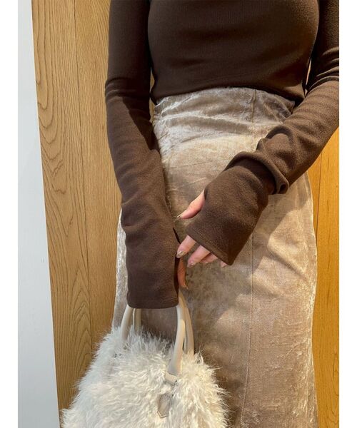 LAGUNAMOON（ラグナムーン）の「オフショルドレープ2WAYトップス（Tシャツ/カットソー・レディース・アイボリー/ブラック/ブラウン・FREE）」の17枚目の写真