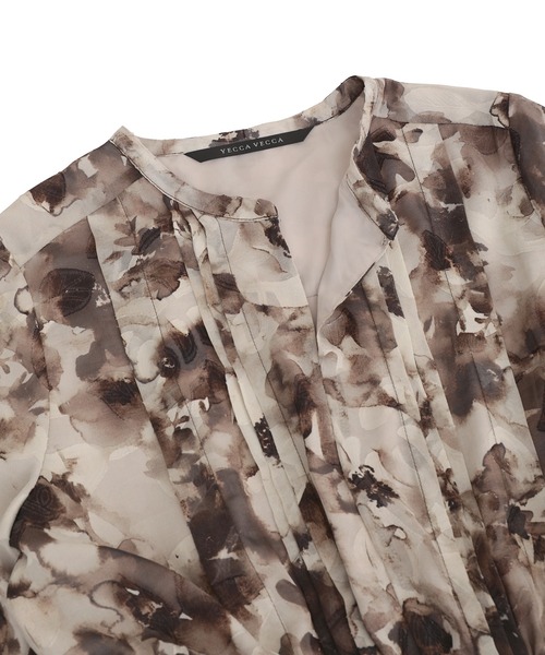 YECCA VECCA（イェッカヴェッカ）の「ぼかしフラワー柄長袖ワンピース（ワンピース・レディース・テラコッタ/ベージュ・FREE）」の20枚目の写真