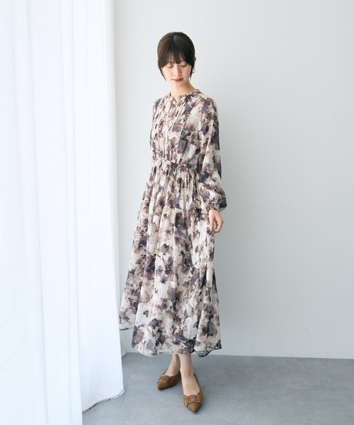 YECCA VECCA（イェッカヴェッカ）の「ぼかしフラワー柄長袖ワンピース（ワンピース・レディース・テラコッタ/ベージュ・FREE）」の9枚目の写真