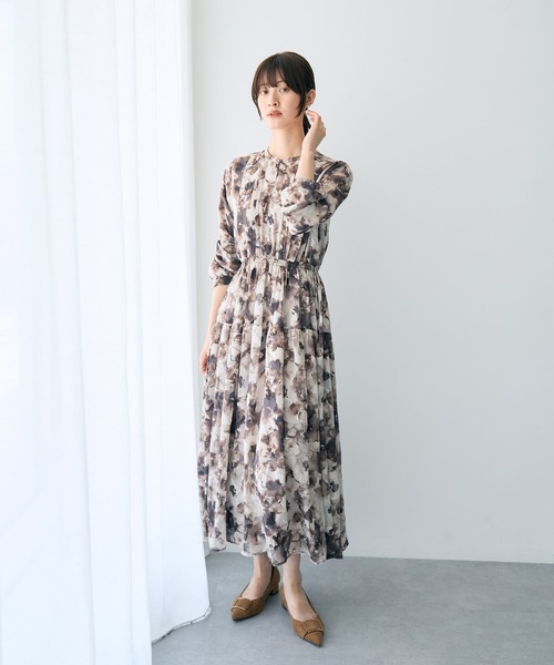 YECCA VECCA（イェッカヴェッカ）の「ぼかしフラワー柄長袖ワンピース（ワンピース・レディース・テラコッタ/ベージュ・FREE）」の3枚目の写真