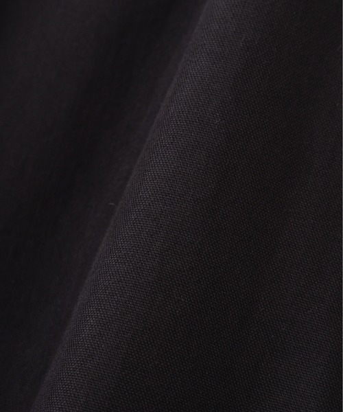 MHL.（エムエイチエル）の「LIGHTWEIGHT COTTON NYLON CANVA（ブルゾン・レディース・ブラック/ブルー・1/2）」の7枚目の写真