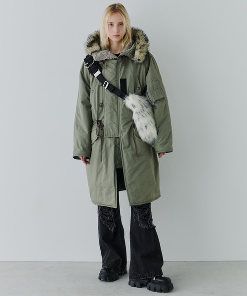 AIVER（アイバー）の「AIVER Atelier Made　ミックスファーショルダーバッグ（ショルダーバッグ・メンズ・オフホワイト/ブラック×グレー・FREE）」の16枚目の写真