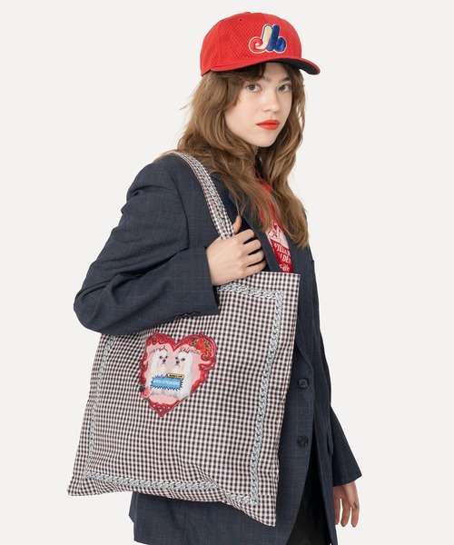 HEY!MrsROSE(ヘイミセスローズ)の「HEY! Mrs ROSE(ヘイ!ミセスローズ)BestieTOTE(トートバッグ・レディース・ブラック/ブルー/レッド/キャメル/イエロー/ブラック系その他・FREE)」の2枚目の写真