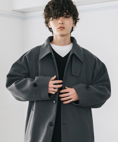 Rocky Monroe(ロッキーモンロー)の「オーバーサイズ T/M ラグランロングステンカラーコート/2WAYチンストラップ付きスタンドネックロングコート(ステンカラーコート・メンズ・ブラック/チェック/チャコール/ブラウン/グレイッシュベージュ・L/M)」の17枚目の写真