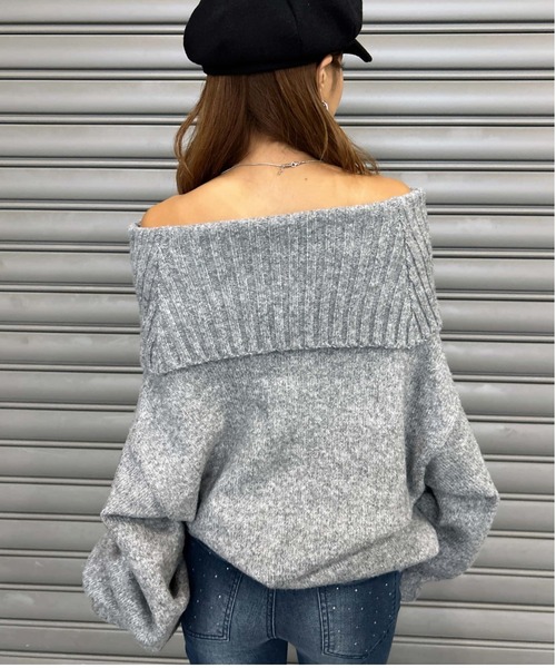 EGOIST（エゴイスト）の「ボリュームオフショルニットトップスⅡ（ニット/セーター・レディース・ベージュ/グレー/ブラック・FREE）」の9枚目の写真