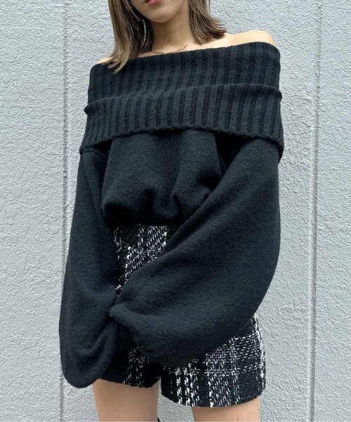 EGOIST（エゴイスト）の「ボリュームオフショルニットトップスⅡ（ニット/セーター・レディース・ベージュ/グレー/ブラック・FREE）」の15枚目の写真