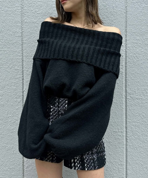 EGOIST（エゴイスト）の「ボリュームオフショルニットトップスⅡ（ニット/セーター・レディース・ベージュ/グレー/ブラック・FREE）」の16枚目の写真