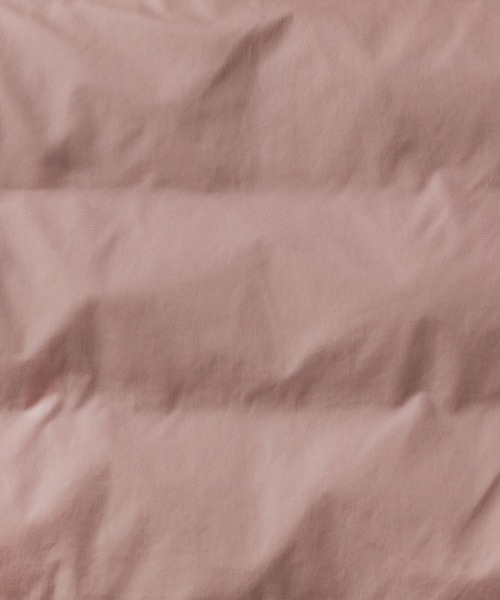 無印良品(ムジルシリョウヒン)の「婦人 軽量ダウンポケッタブルノーカラージャケット(ダウンジャケット/コート・レディース・スモークピンク/ダークブラウン・S/L/XL)」の17枚目の写真