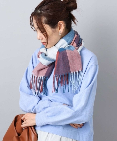 MK MICHEL KLEIN（エムケーミッシェルクラン）の「大判チェック柄ストール/洗える（ストール/ショール・レディース・ベージュ/レッド/ライトピンク・38）」の3枚目の写真