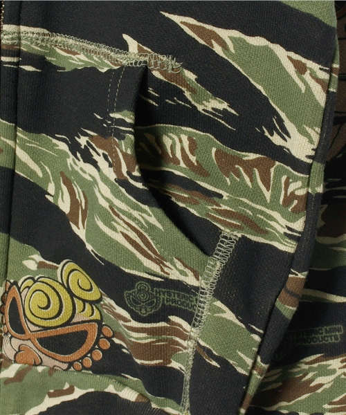 HYSTERIC MINI(ヒステリックミニ)の「TIGER STRIPE総柄パーカー(パーカー・キッズ・グレー/カーキ・120cm/110cm/100cm)」の6枚目の写真