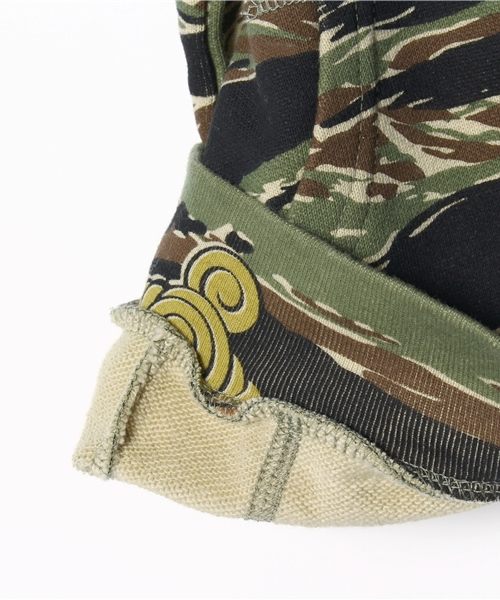 HYSTERIC MINI(ヒステリックミニ)の「TIGER STRIPE総柄パーカー(パーカー・キッズ・グレー/カーキ・120cm/110cm/100cm)」の3枚目の写真