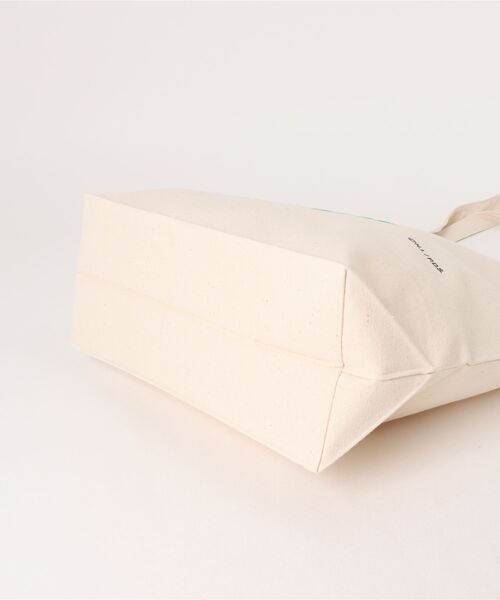 ANGEL BLUE（エンジェルブルー）の「エンジェルブルー トートバッグ びっくり（トートバッグ・レディース・ブラック系/アイボリー系・ONE SIZE）」の4枚目の写真