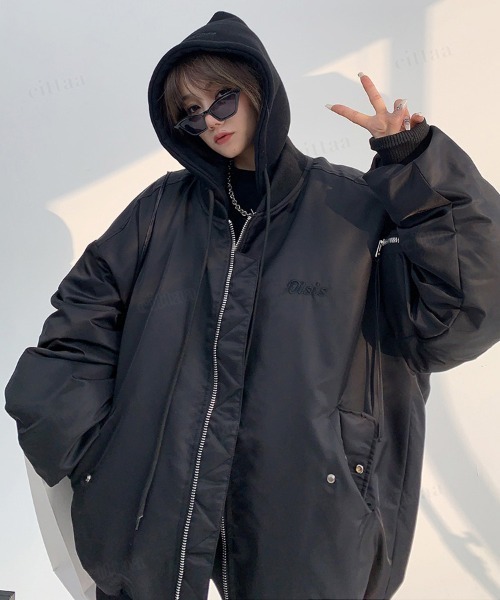 Dalfwin(ダールフィン)の「韓国ファッション Oisisオーバーサイズフード付き中綿入りMA-1ブルゾン(MA-1・レディース・ブラック/グレー・FREE)」の8枚目の写真