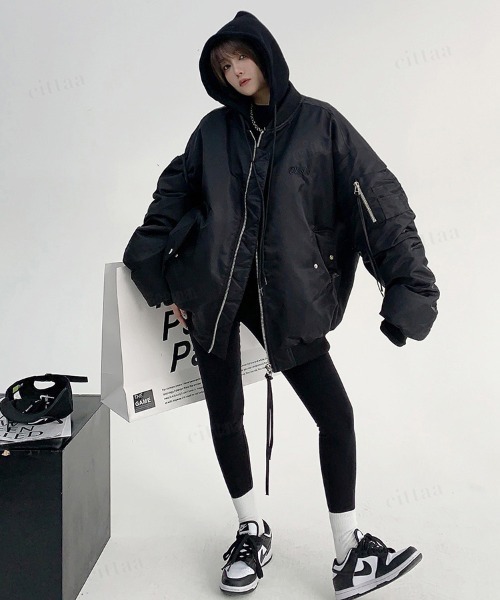 Dalfwin(ダールフィン)の「韓国ファッション Oisisオーバーサイズフード付き中綿入りMA-1ブルゾン(MA-1・レディース・ブラック/グレー・FREE)」の10枚目の写真