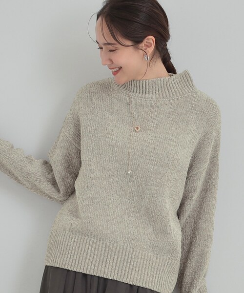 DRESKIP（ドレスキップ）の「【S-LL】ほんのりラメで女性らしい ベロアモールモックネックニット（ニット/セーター・レディース・ライトグレー/ピンク系/アイボリー/ライトブルー/イエロー系その他・02/01/04/03）」の2枚目の写真