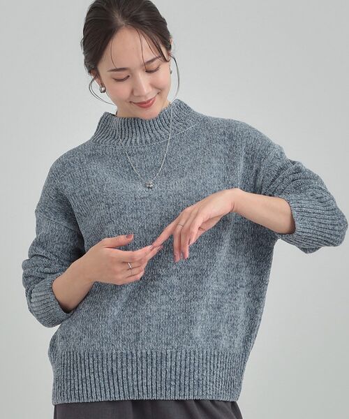 DRESKIP（ドレスキップ）の「【S-LL】ほんのりラメで女性らしい ベロアモールモックネックニット（ニット/セーター・レディース・ライトグレー/ピンク系/アイボリー/ライトブルー/イエロー系その他・02/01/04/03）」の3枚目の写真