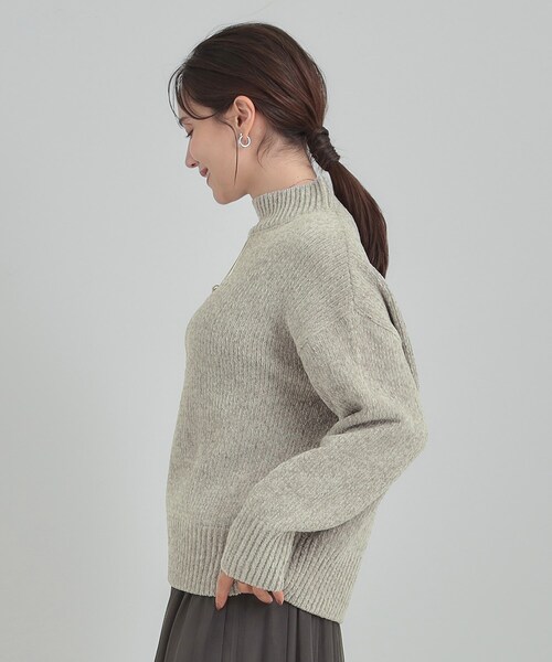 DRESKIP（ドレスキップ）の「【S-LL】ほんのりラメで女性らしい ベロアモールモックネックニット（ニット/セーター・レディース・ライトグレー/ピンク系/アイボリー/ライトブルー/イエロー系その他・02/01/04/03）」の19枚目の写真