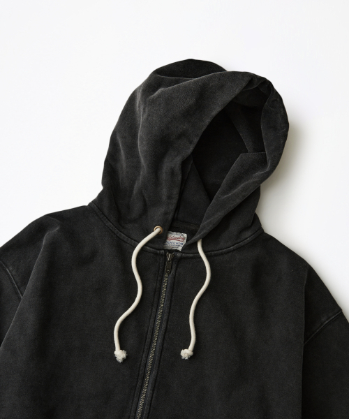OUTSTANDING(アウトスタンディング)の「AUTHENTIC COMFORT HOOD ZIP SWEAT_VINTAGE CHARCOAL(パーカー・メンズ・その他・LARGE/MEDIUM/X-LARGE)」の3枚目の写真