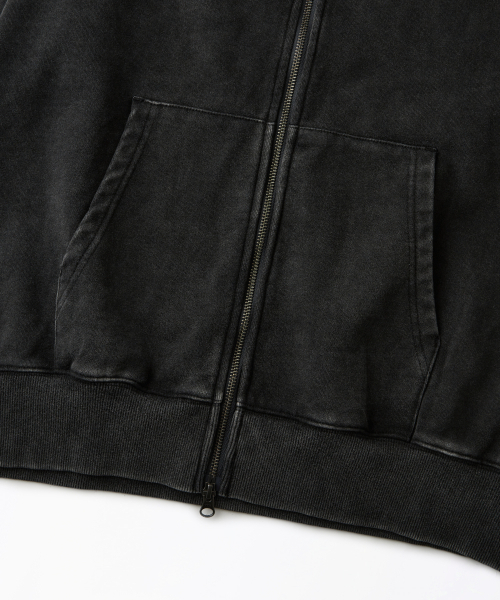 OUTSTANDING(アウトスタンディング)の「AUTHENTIC COMFORT HOOD ZIP SWEAT_VINTAGE CHARCOAL(パーカー・メンズ・その他・LARGE/MEDIUM/X-LARGE)」の5枚目の写真