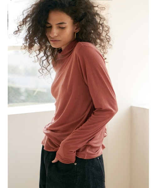 Brown&Street(ブラウンアンドストリート)の「ライトシアーハイネック(Tシャツ/カットソー・レディース・ブラック/ホワイト/コーラル・FREE)」の1枚目の写真