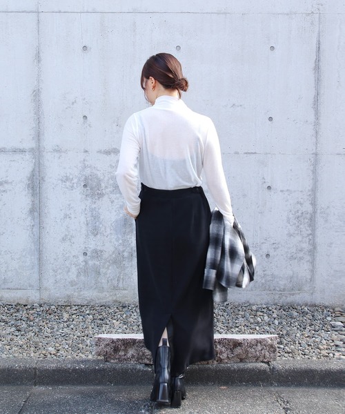 Brown&Street(ブラウンアンドストリート)の「ライトシアーハイネック(Tシャツ/カットソー・レディース・ブラック/ホワイト/コーラル・FREE)」の12枚目の写真
