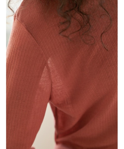 Brown&Street(ブラウンアンドストリート)の「ライトシアーハイネック(Tシャツ/カットソー・レディース・ブラック/ホワイト/コーラル・FREE)」の17枚目の写真