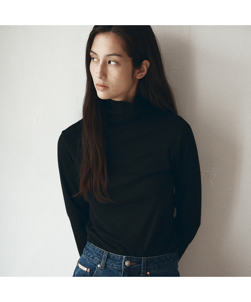VANONE ATELIER(バノンアトリエ)の「A3558 フィネス タートルネック Tシャツ_ブラック(Tシャツ/カットソー・レディース・ブラック・FREE)」の1枚目の写真