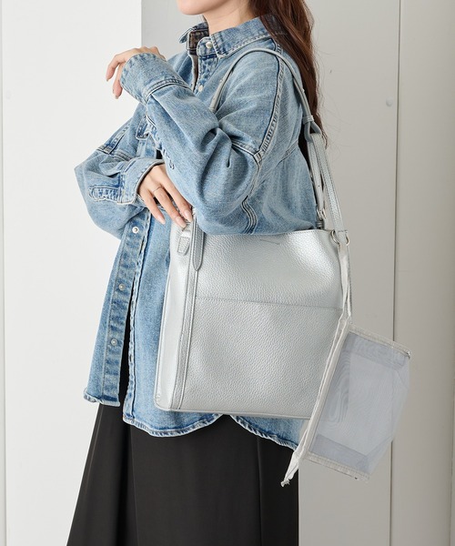 cache cache(カシュ カシュ)の「【cache cache】3wayメッシュポーチ付ソフトトート(トートバッグ・レディース・ブラック/ホワイト系1/ベージュ/シルバー/グレー系1・FREE)」の5枚目の写真