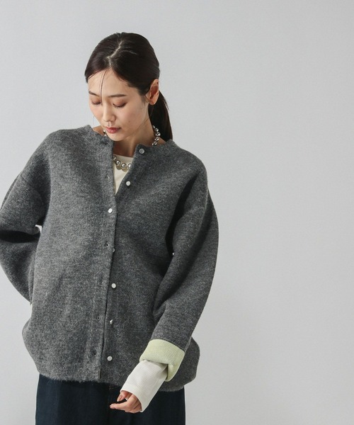 GLOBAL WORK（グローバルワーク）の「バイカラーニットブルソン/616811（カーディガン/ボレロ・レディース・グレー/グレイッシュベージュ/ダークブラウン・MEDIUM/LARGE）」の6枚目の写真