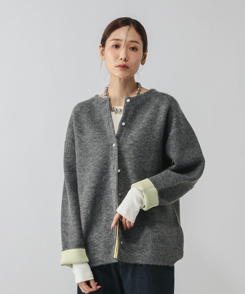 GLOBAL WORK（グローバルワーク）の「バイカラーニットブルソン/616811（カーディガン/ボレロ・レディース・グレー/グレイッシュベージュ/ダークブラウン・MEDIUM/LARGE）」の8枚目の写真