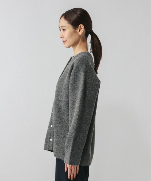 GLOBAL WORK（グローバルワーク）の「バイカラーニットブルソン/616811（カーディガン/ボレロ・レディース・グレー/グレイッシュベージュ/ダークブラウン・MEDIUM/LARGE）」の19枚目の写真