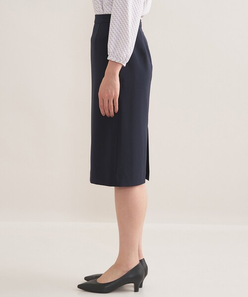 INDIVI（インディヴィ）の「【通勤スーツ／洗える】ストレッチストレートスカート（スーツスカート・レディース・ネイビー/ブラック・13/42/40/38/36/15 /05/12/19/34/03）」の13枚目の写真