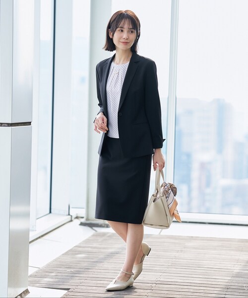 INDIVI（インディヴィ）の「【通勤スーツ／洗える】ストレッチストレートスカート（スーツスカート・レディース・ネイビー/ブラック・13/42/40/38/36/15 /05/12/19/34/03）」の20枚目の写真