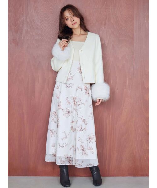 MERCURYDUO（マーキュリーデュオ）の「フェイクファー付きノーカラーショートコート（その他アウター・レディース・ベージュ/アイボリー・SMALL/MEDIUM）」の4枚目の写真