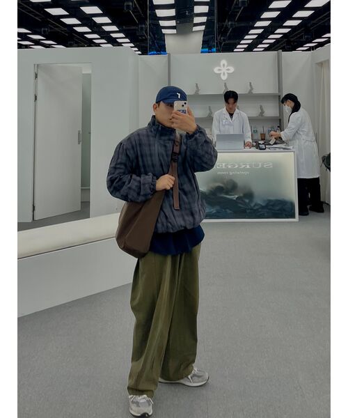 HAH ARCHIVE(ハーアーカイブ)の「Ark Messenger Bag (Brown)(メッセンジャーバッグ・メンズ・その他・FREE)」の4枚目の写真